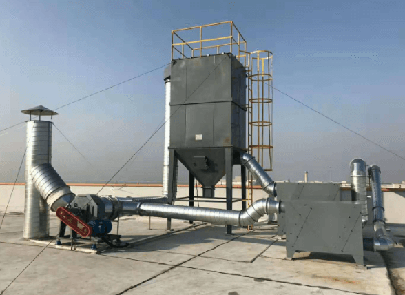 <a href=http://wd888.cn/zzhxt/ target=_blank class=infotextkey>柱狀活性炭</a>吸附箱